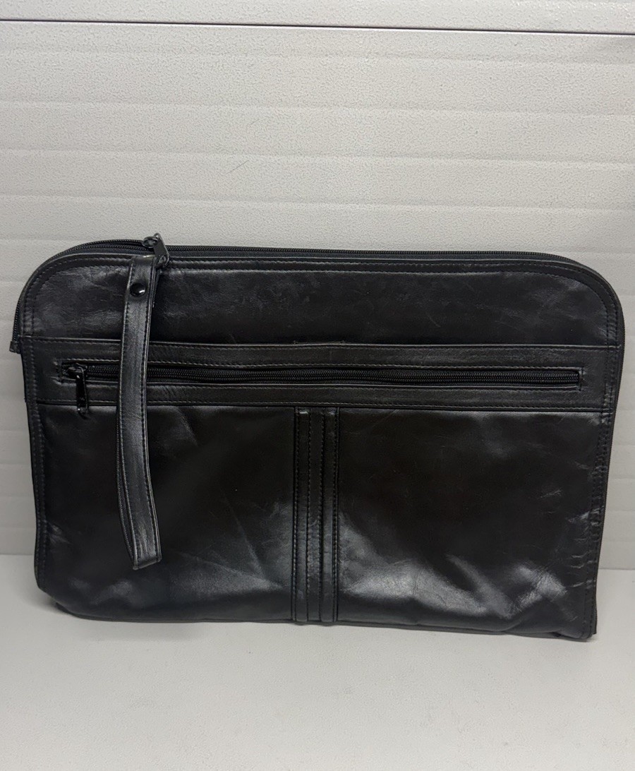 Black Smooth Leather  Zip Large Laptop Portfolio Case W/Pockets 15 L x 10H -VGUC