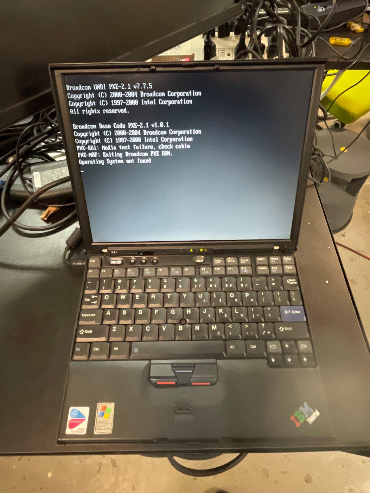 IBM ThinkPad X41 12.1in Intel Pentium M Laptop No OS, For Parts, Black