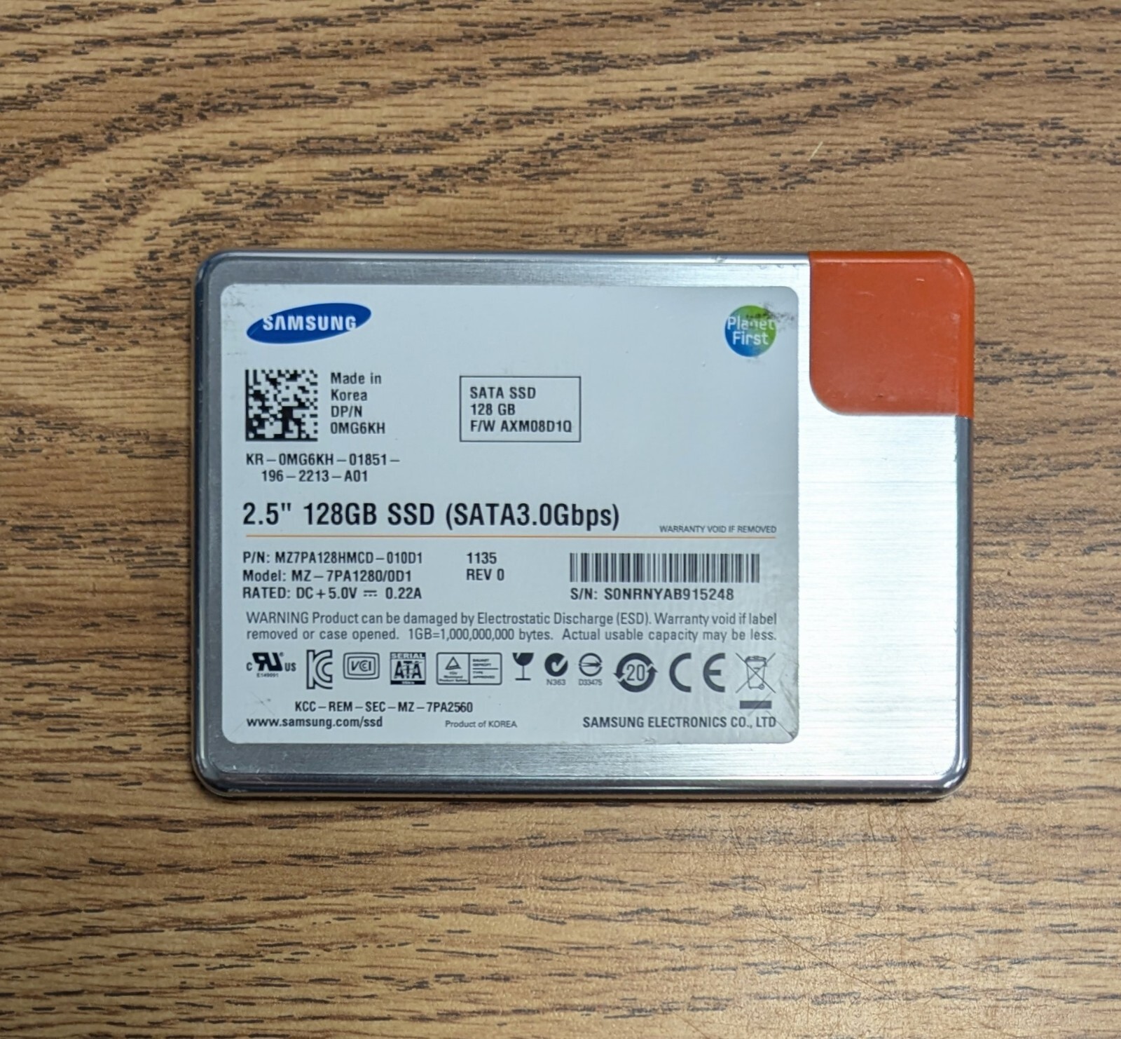 Samsung MZ-7PA1280/0L1 MZ7PA128HMCD-010L1 Rev0 FW:AXM08D1Q 128GB 2.5" SATA SSD