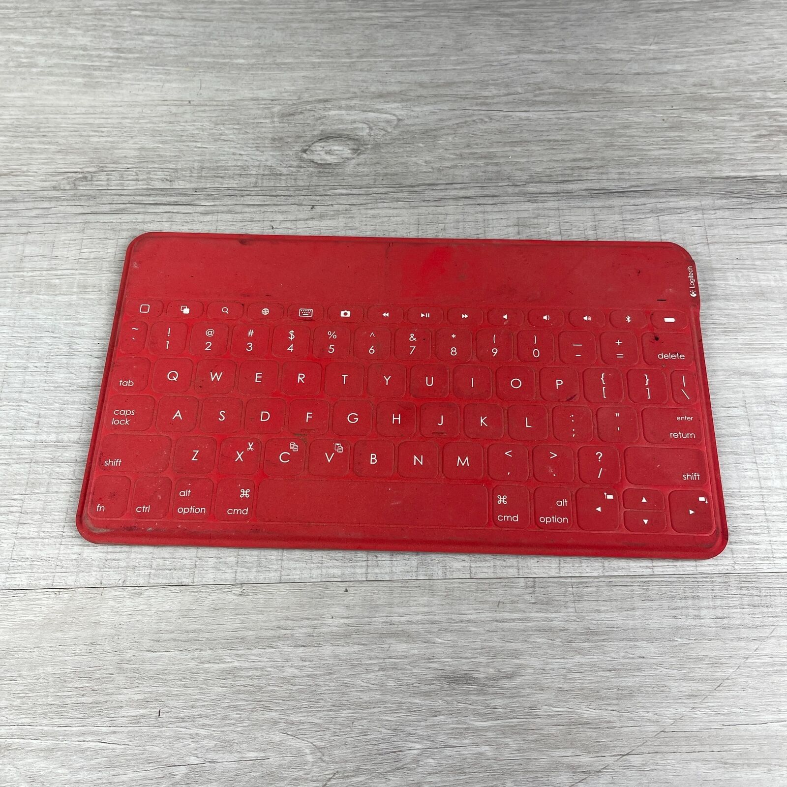 Logitech Keys-To-Go Y-R0052 Red Wireless Bluetooth Slim QWERTY Keyboard for Mac