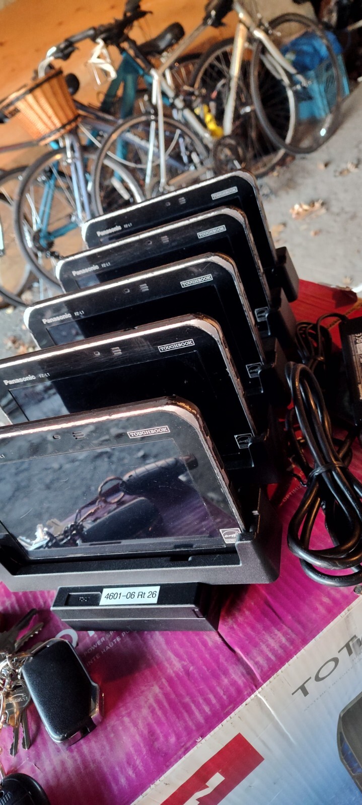 Super DEAL 5 sets of  PANASONIC FZ-L1 RUGGED TABLETS W/CHARGE CRADLE 