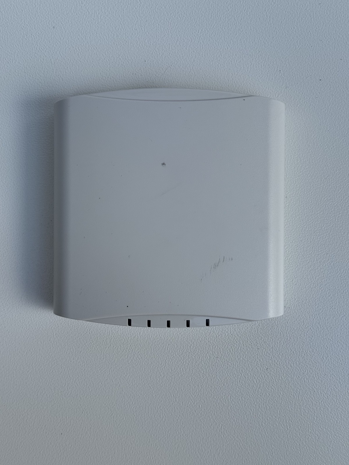 Ruckus ZoneFlex R310  Access Point