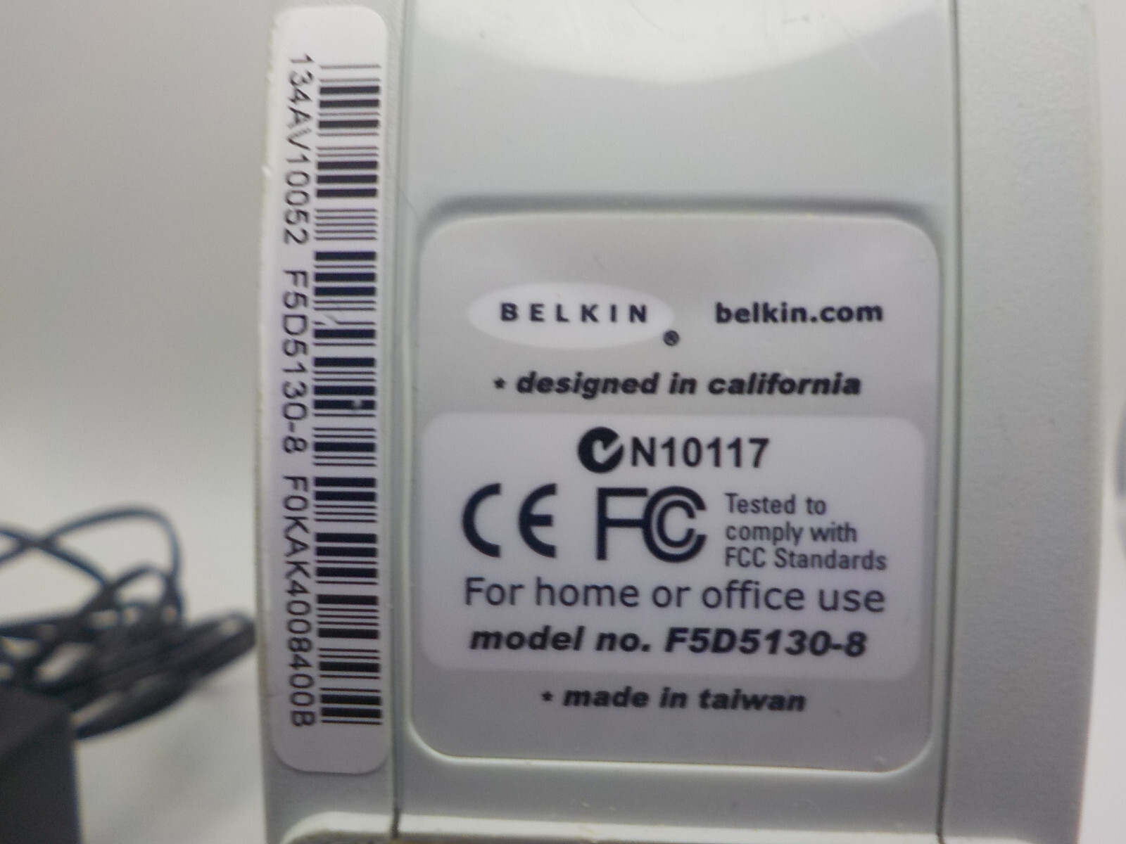 Belkin Network Switch 8 ethernet ports F5D5130-8 + power supply.