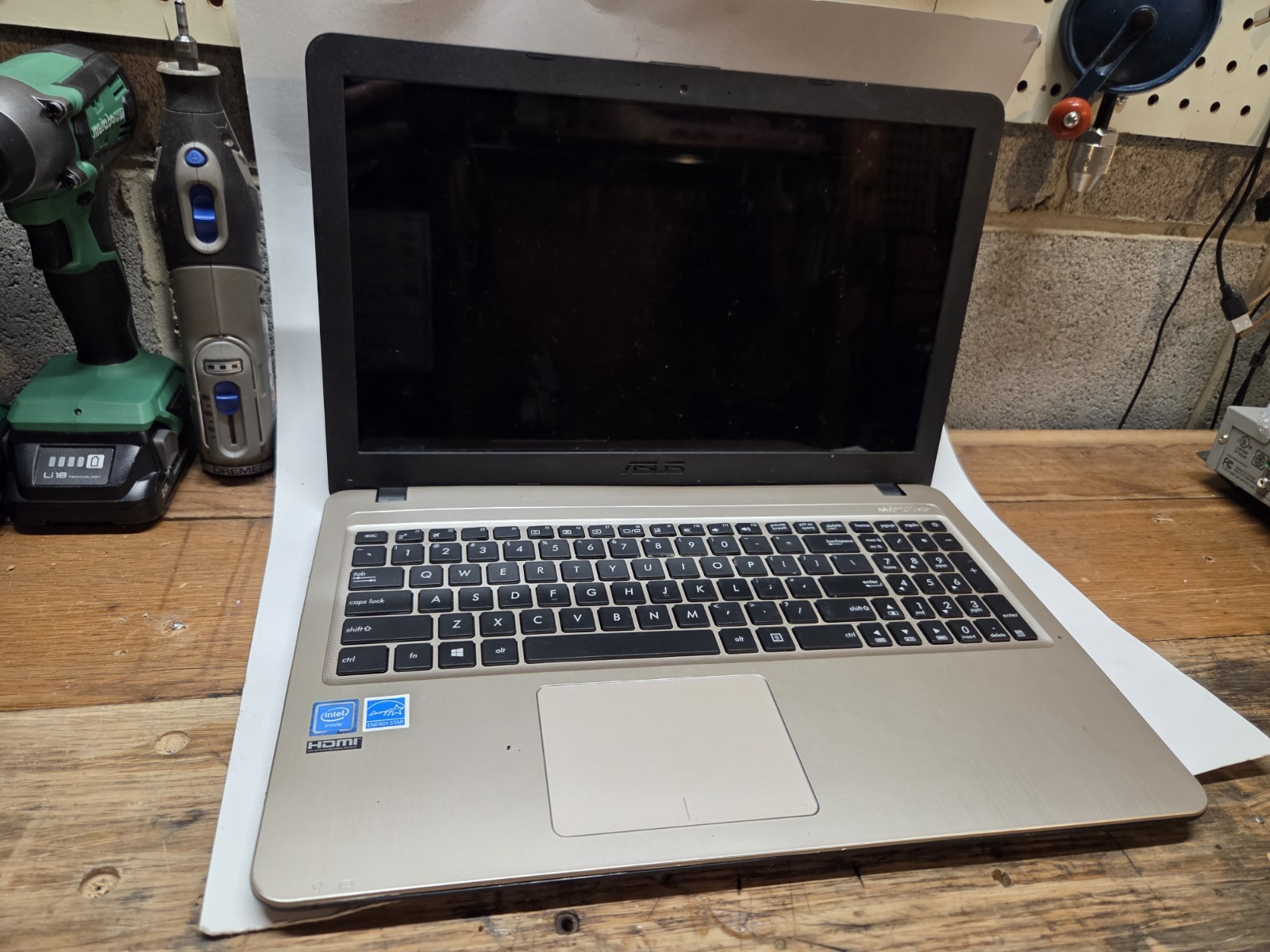 Asus X540s Laptop "UNTESTED"