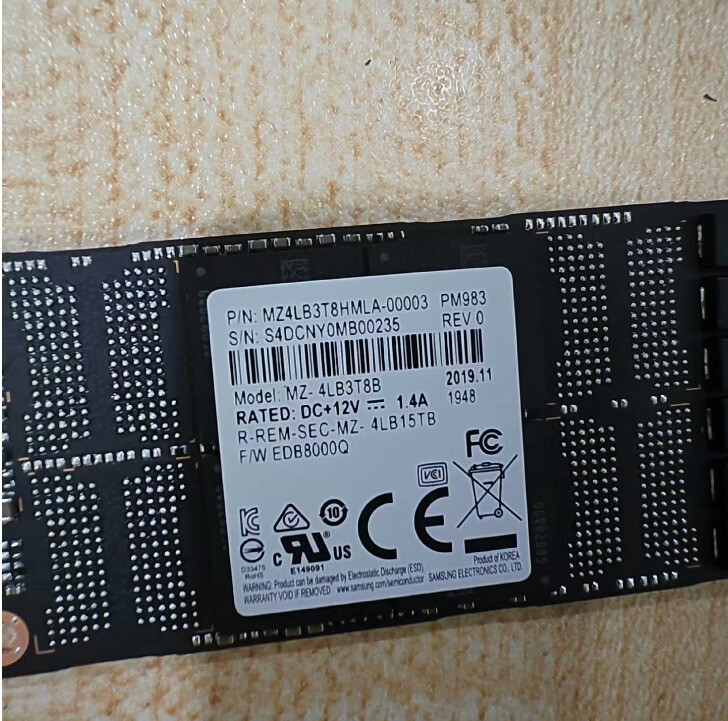 Samsung PM983 3.84TB SSD M.3 NVMe 22110 110mm PCIe MZ4LB3T8HMLA-00003 MZ-4LB3T80