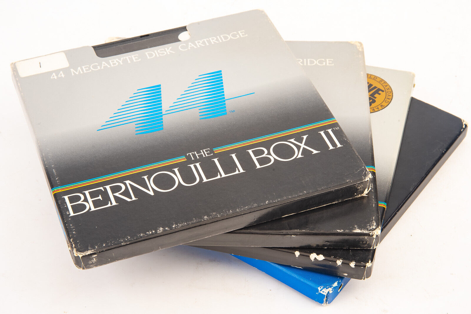 4 Iomega Bernoulli Box II High-Capacity 44 Megabyte Disk Cartridges in Cases V15