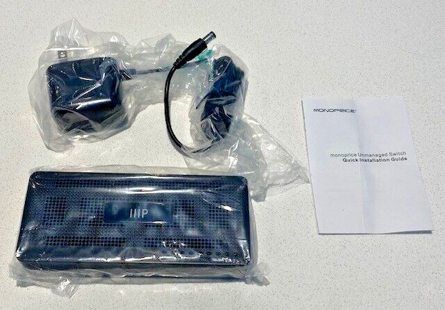 Monoprice Gigabit Ethernet Switch 8 Port (15763) - Open Box
