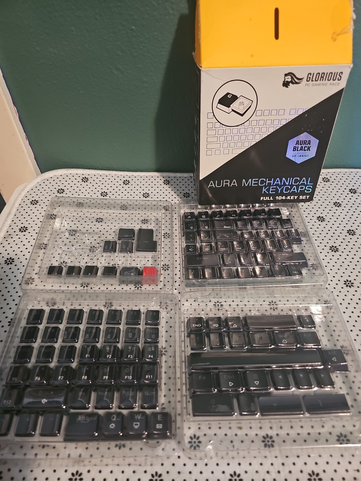 Glorious Aura Mechanical Keycaps  Key Set - Aura Black Incomplete
