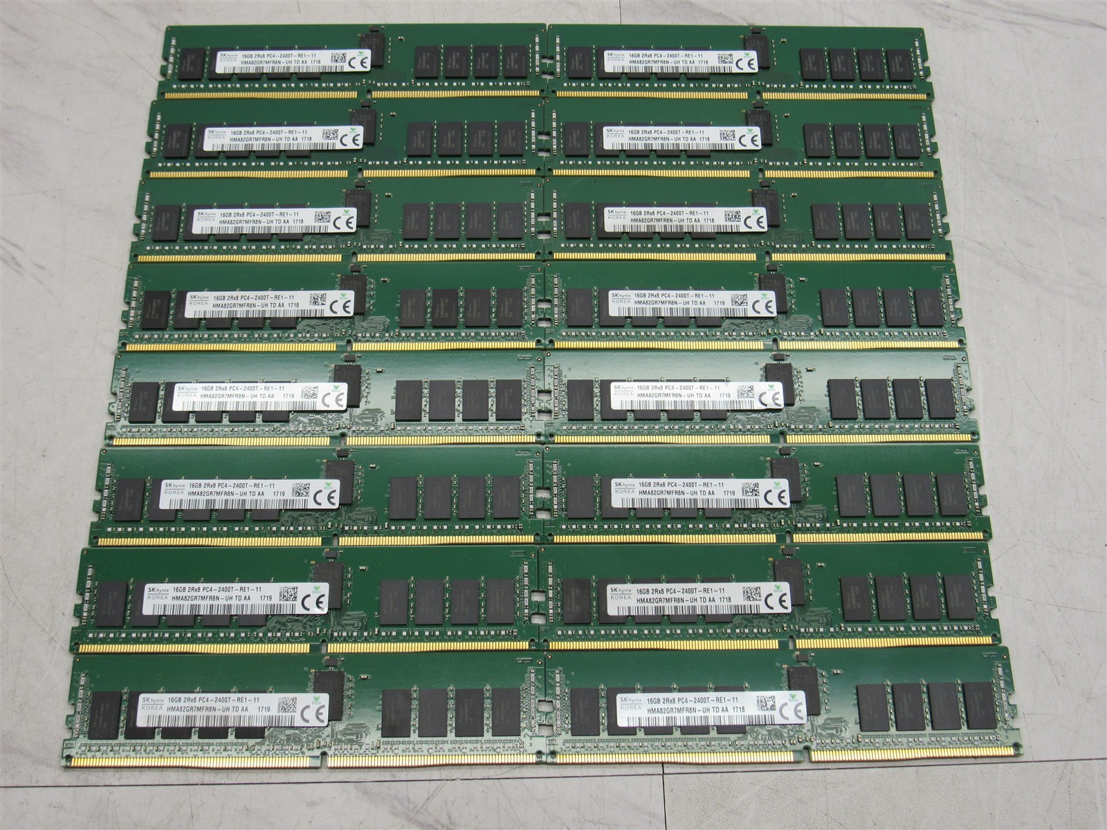 16 LOT - SK Hynix HMA82GR7MFR8N-UH 16GB 2Rx8 PC4-2400T-RE1-11 ECC REG Server RAM