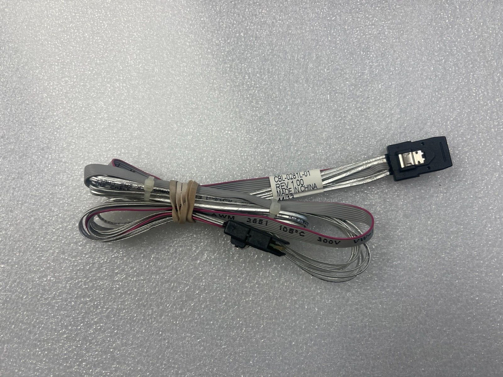 Supermicro CBL-0281L-01 Internal MiniSAS 75cm Cable CSE846