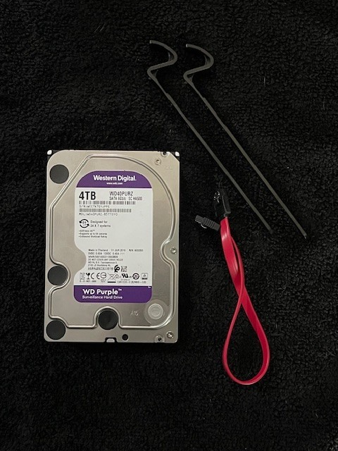 Western Digital WD40PURX 4TB 5.4K RPM 3.5'' SATA Internal HDD - Purple