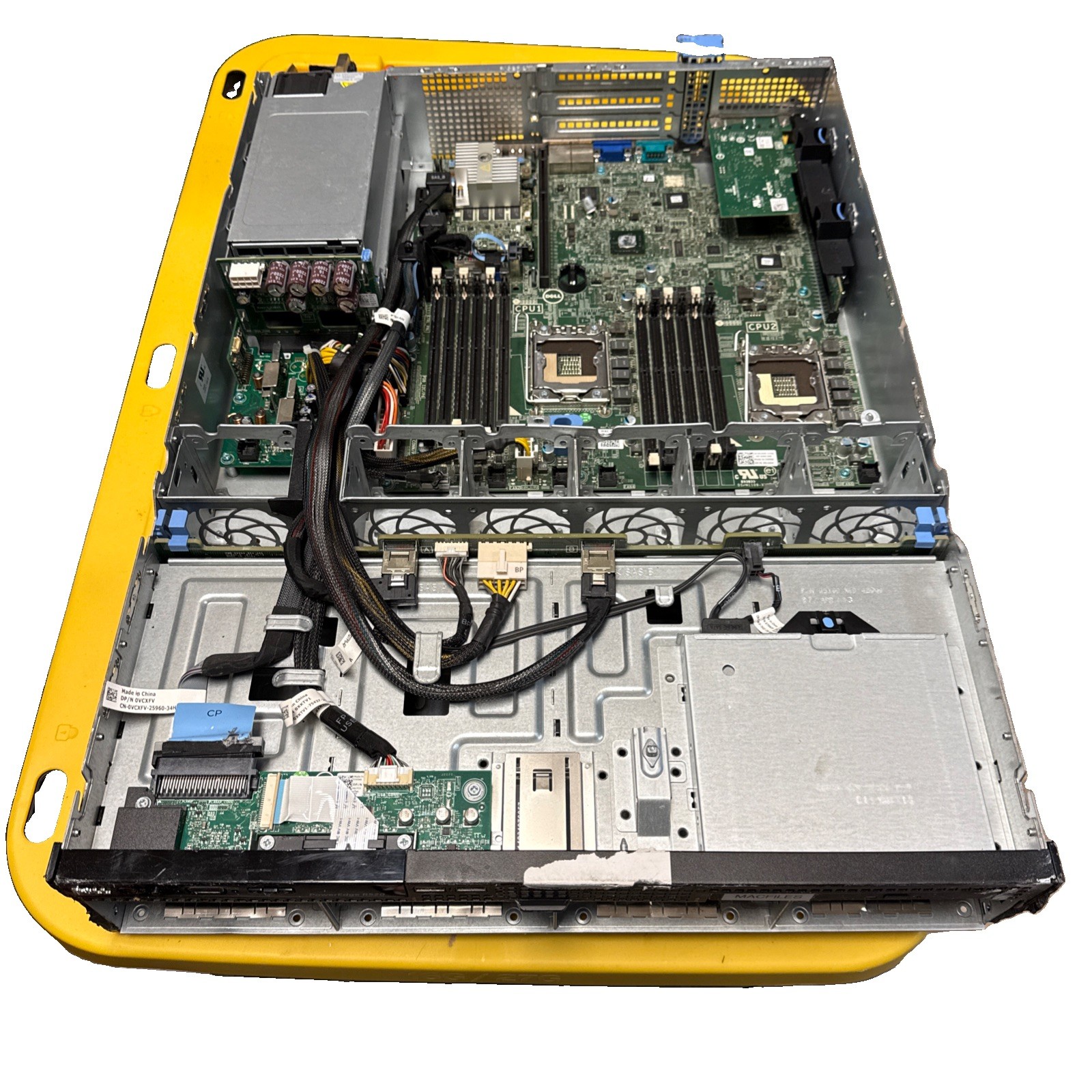 Dell Poweredge R520 2x Xeon E5-2440 2.4GHz 12-Core 96gb 8xTray H710 DVD 2x750w