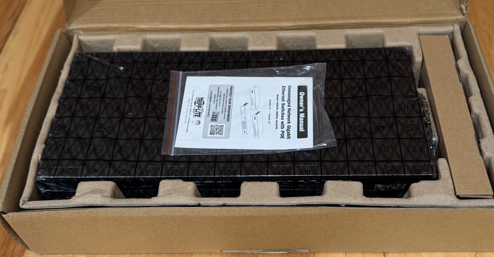 TRIPP-LITE NG16POE 16 Port Gigabit Ethernet Switch Ng16 POE New Unmanaged
