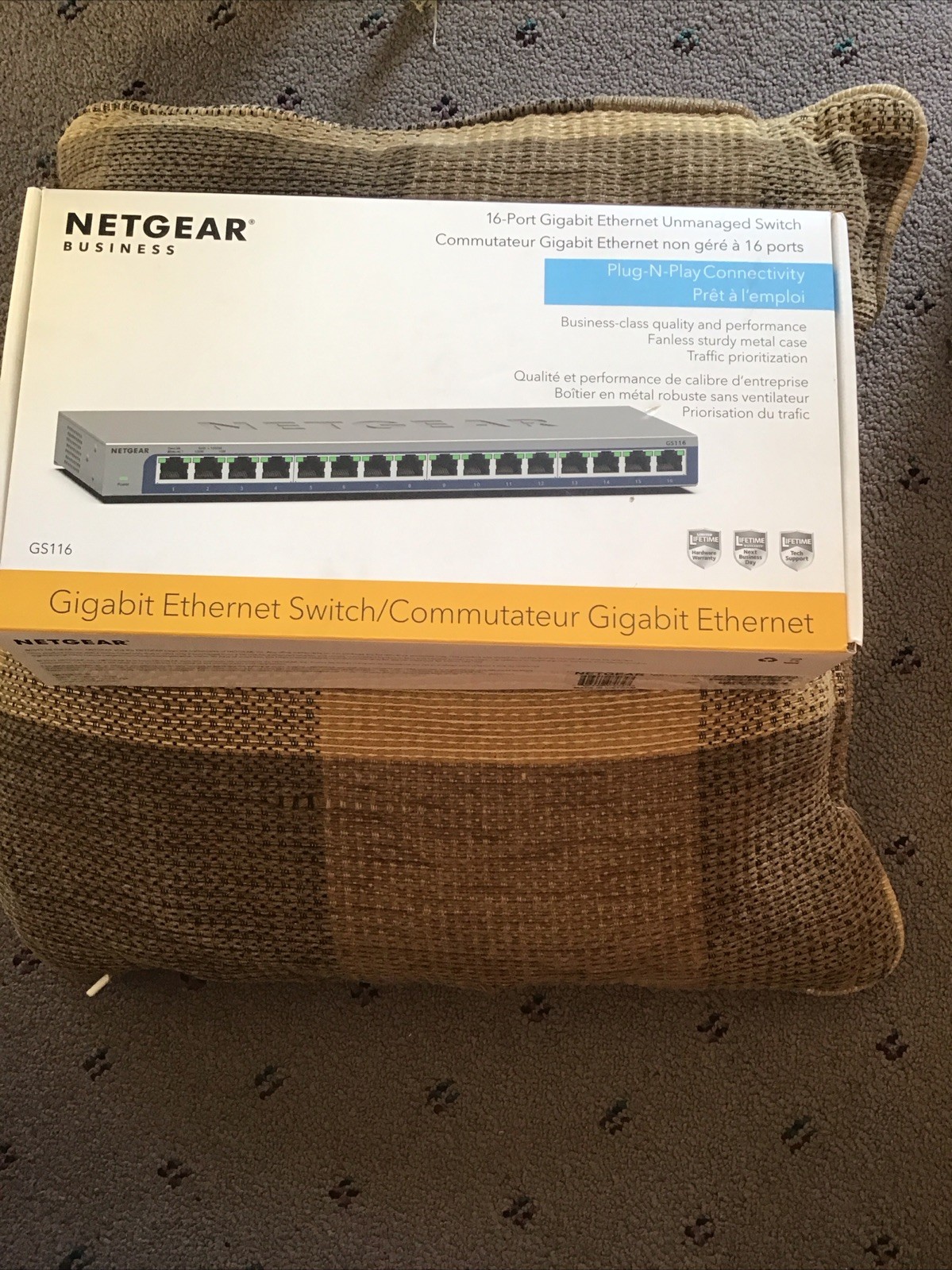 Netgear GS116-300NAS 16-Port Gigabit Ethernet Unmanaged Switches