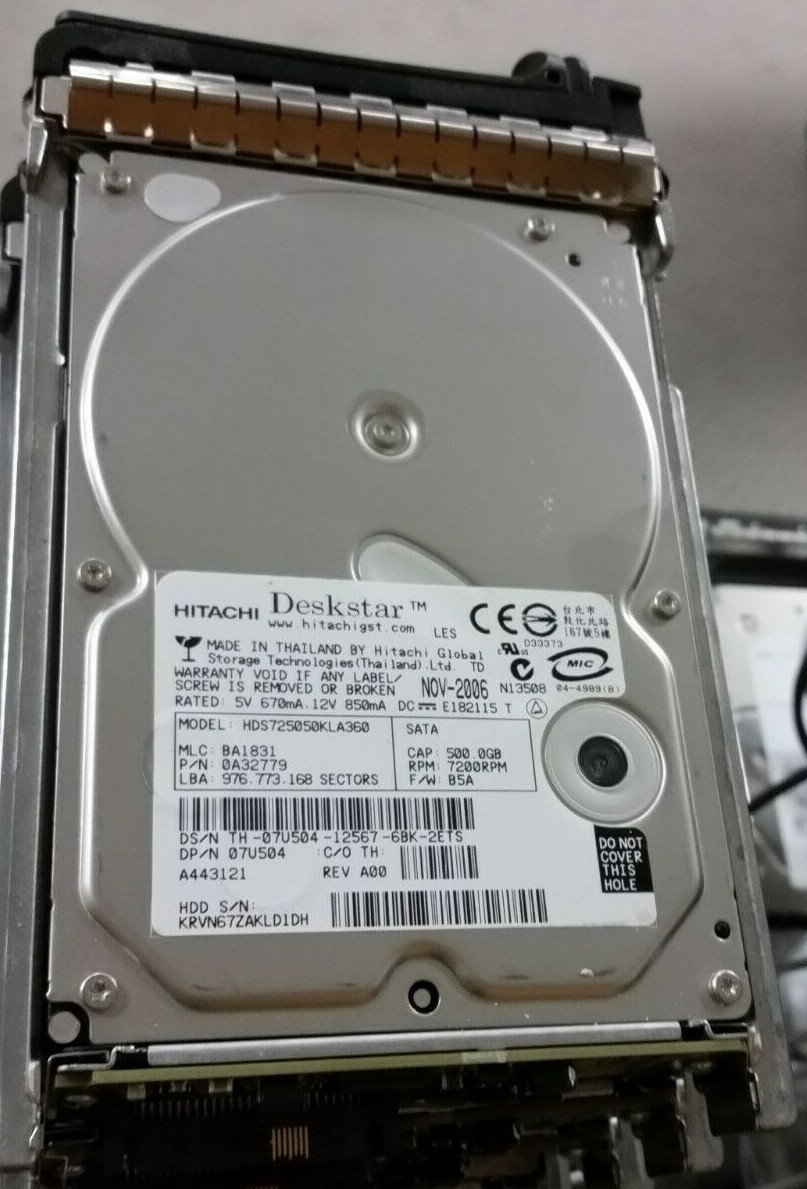 Lot of 12 Dell 7U504 500GB SATA 7200rpm 3.5 Hard Drive with Tray