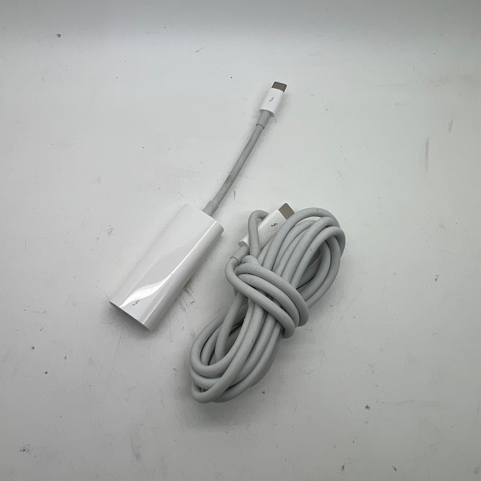 Apple A1790 A1410 Thunderbolt 3 to 2 Adapter 2M Cable Kit