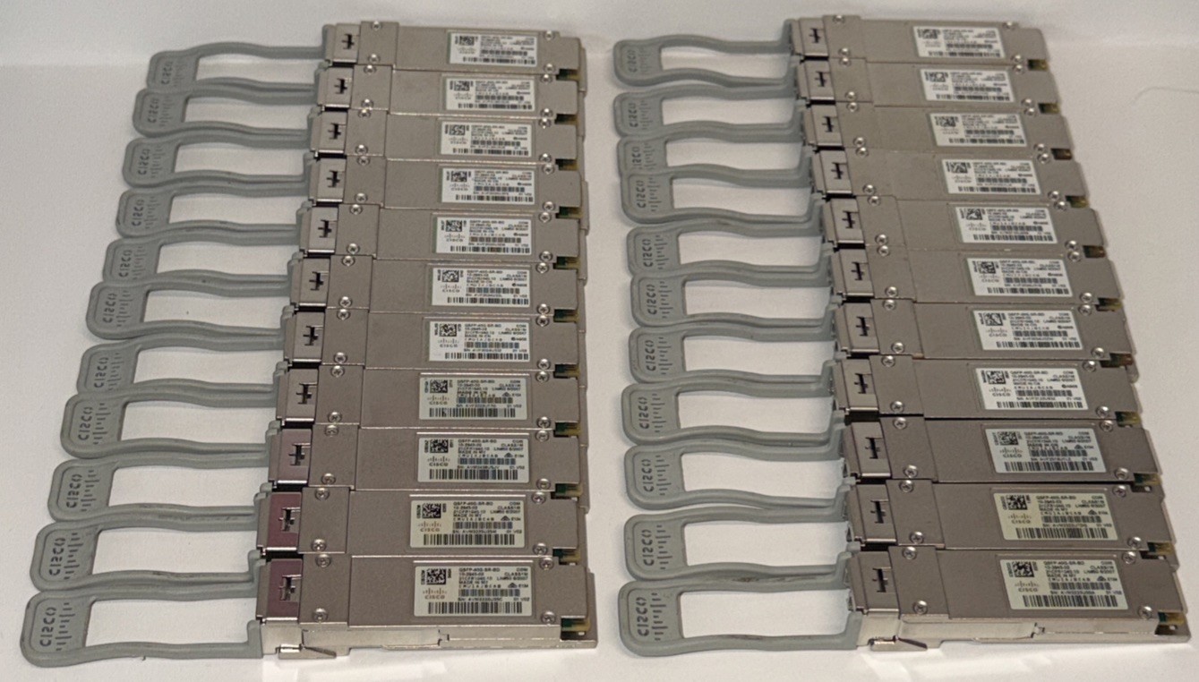 Lot of 22 CISCO QSFP-40G-SR-BD 10-2945-02  40Gb (7 Hologram) READ
