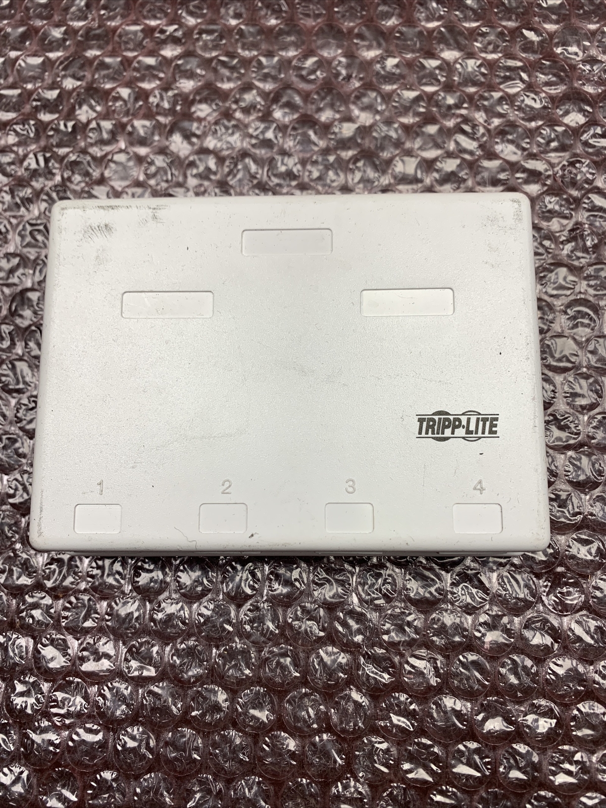 TRIPP LITE Connectivity N236-004-WH 4PORT CAT6 Surface Mount Box Only