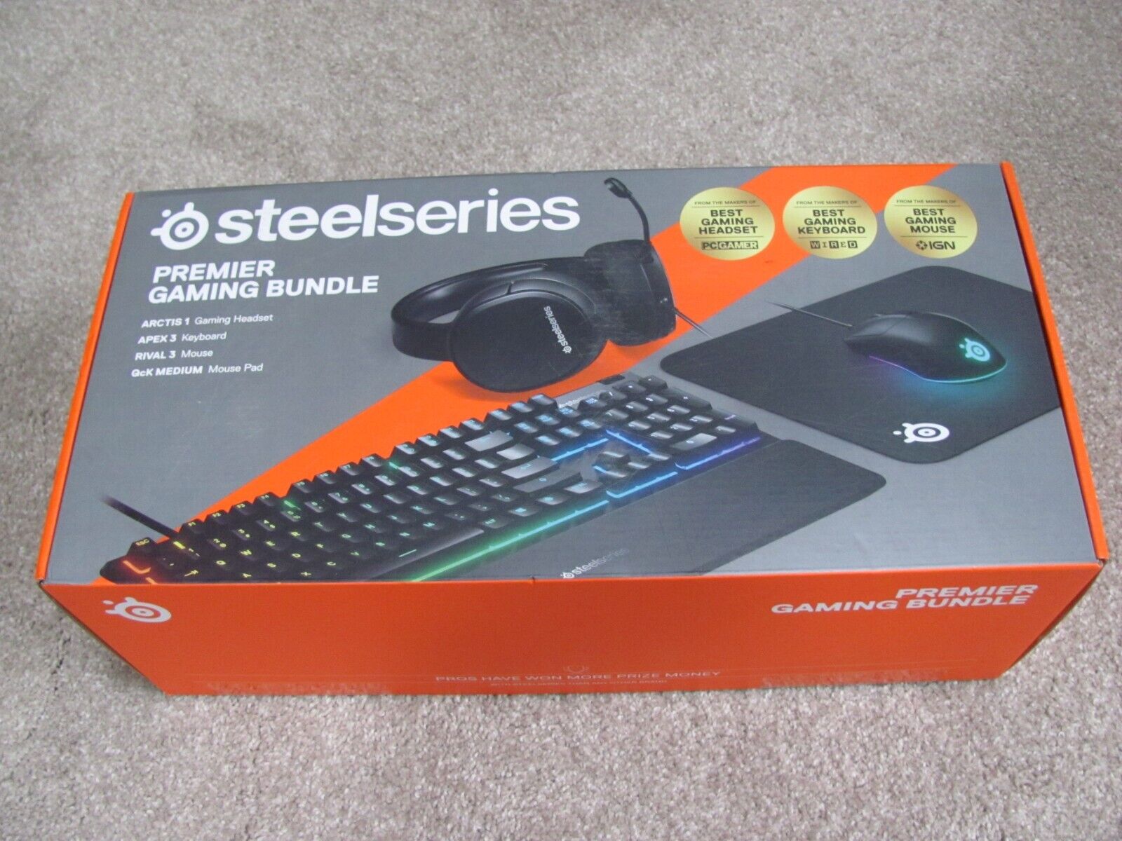 New SteelSeries Premier Gaming Bundle (Headset, Keyboard, Mouse pad & Mouse)