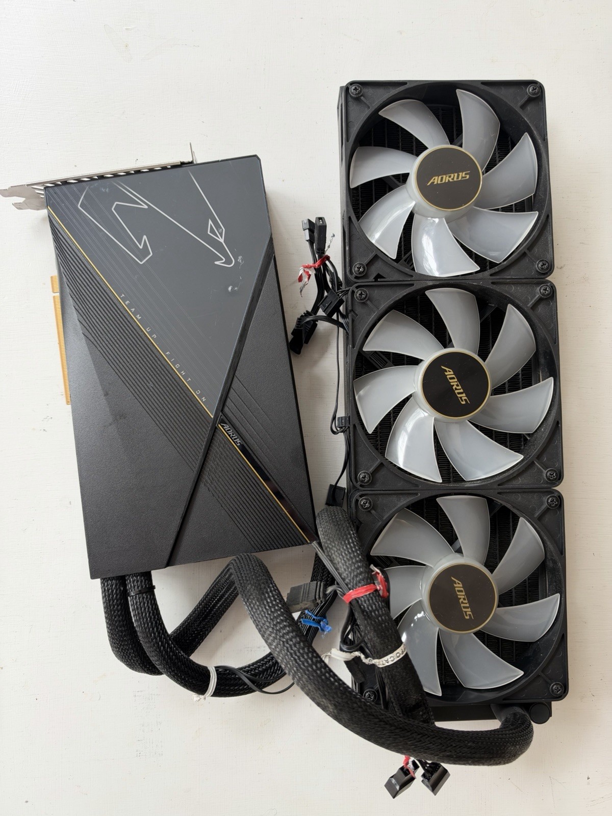 [USED] Gigabyte AORUS GeForce RTX 4080 16GB Xtreme WATERFORCE Graphics Card