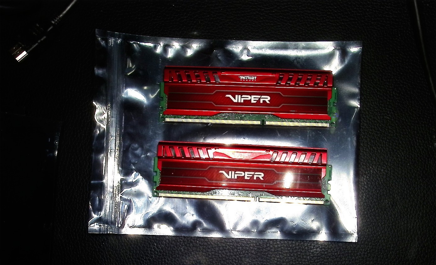 Patriot Viper 3 Red 16GB DDR3 Desktop Memory Kit (Model PV316G186C0KRD)