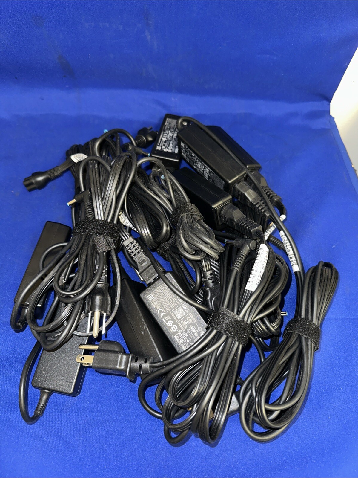 Lot of 8x Genuine HP 45W Blue Tip AC Adapter Charger *Tested*