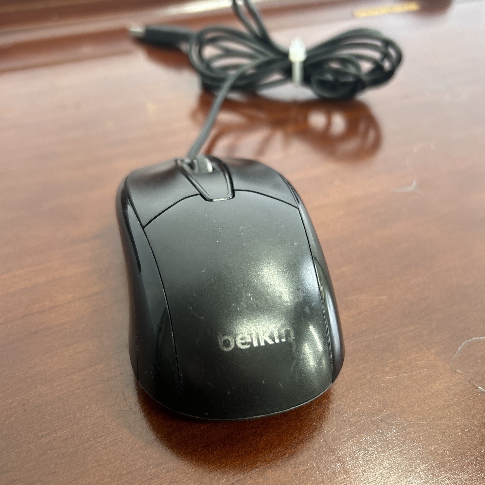 Belkin Wire Mouse Ergonomic, USB, Plug/Play (Black) F5M010QBLK — works