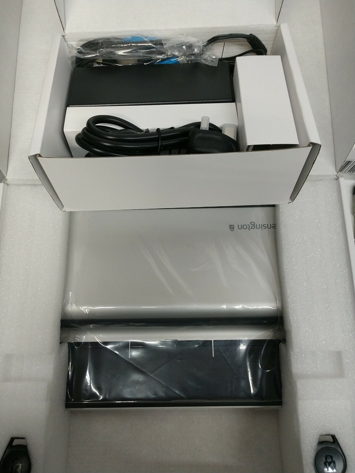 Kensington LD4650P USB-C Universal Dock with K-Fob Smart Lock - Docking station