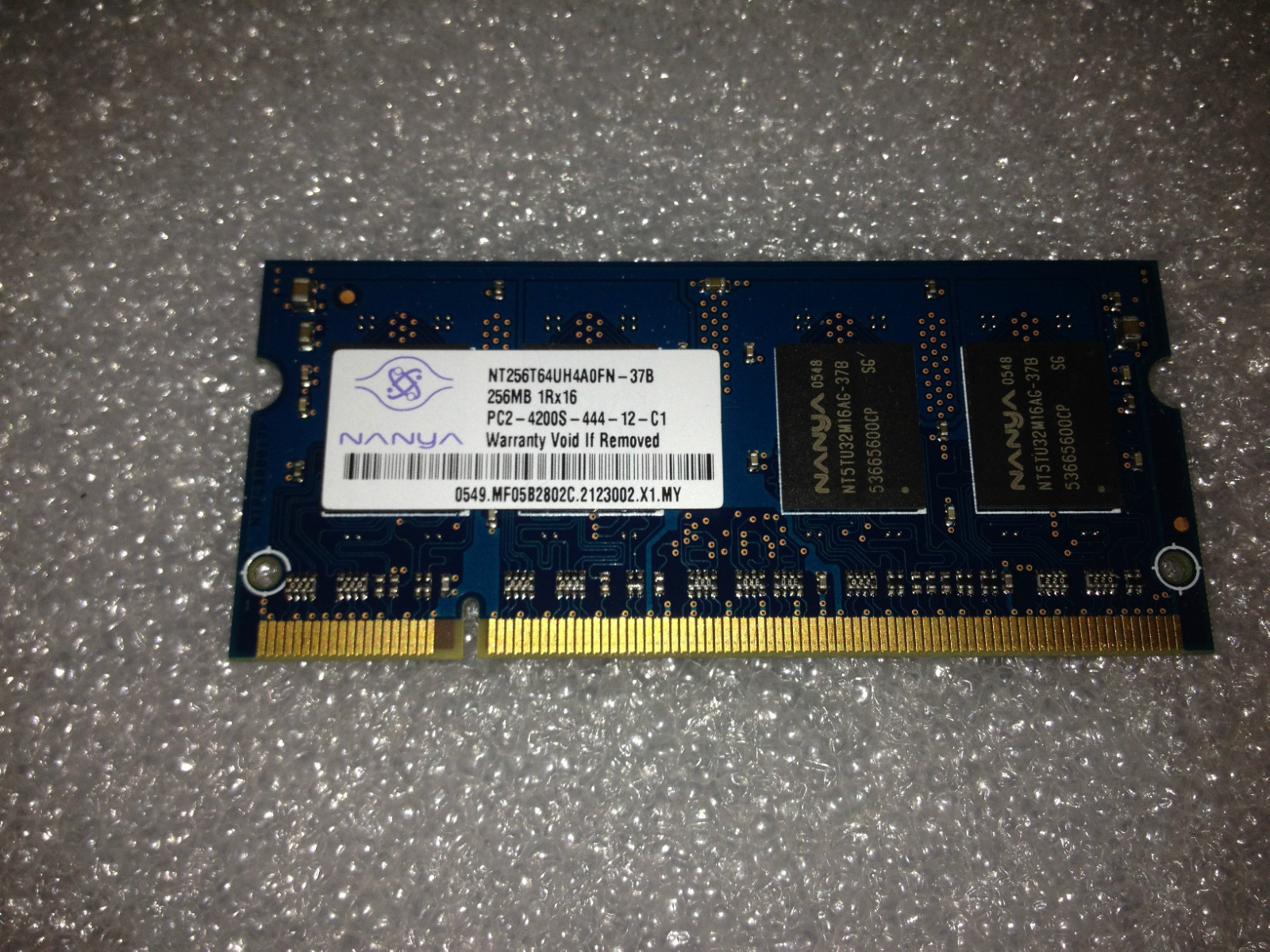 Nanya NT256T64UH4A0FN-37B 256MB PC2-4200 533MHz 200 Pin DDR2 SoDimm Memory