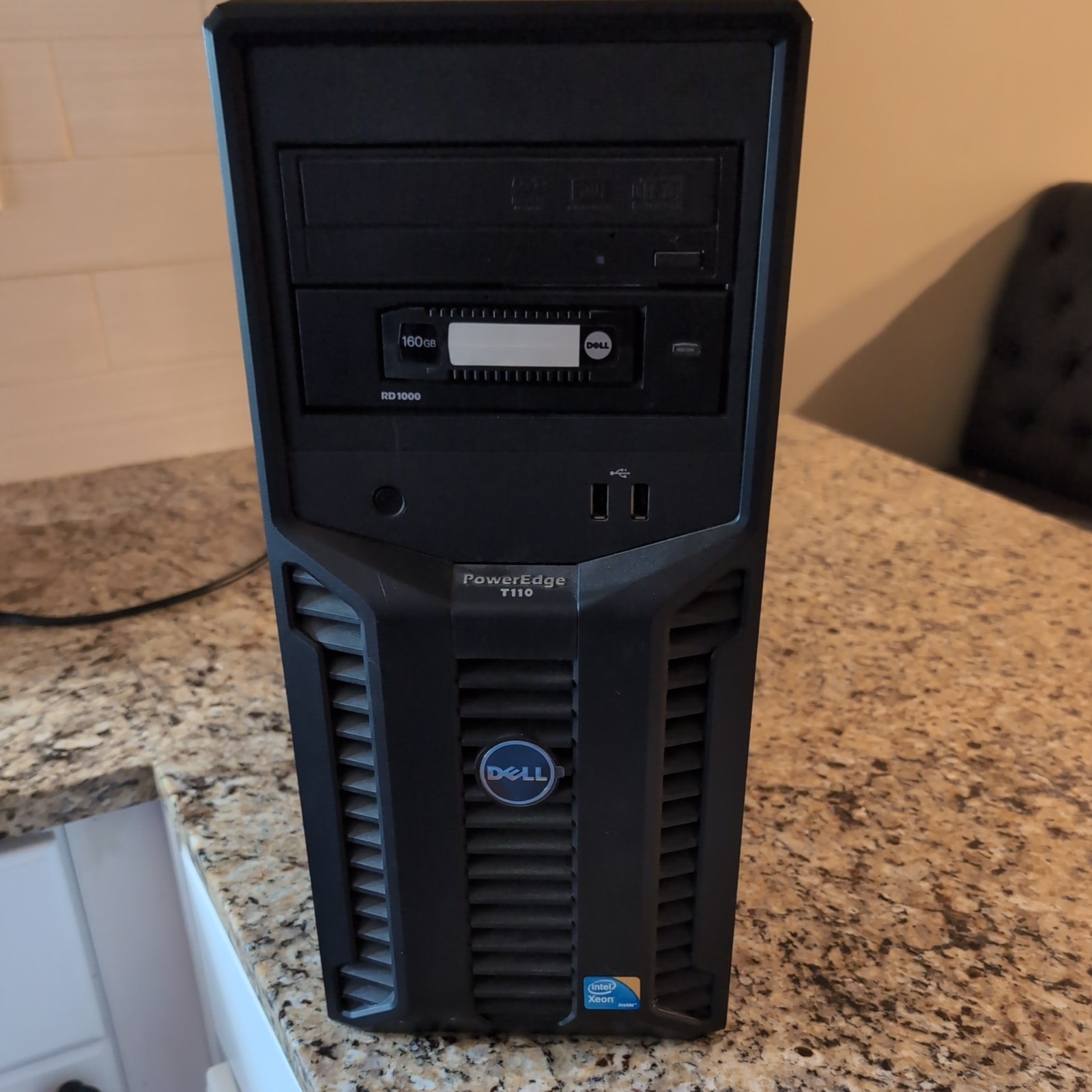 Dell PowerEdge T110 Tower Server Intel Xeon X3440 2.53 GHz 8 GB Ram No OS No HDD