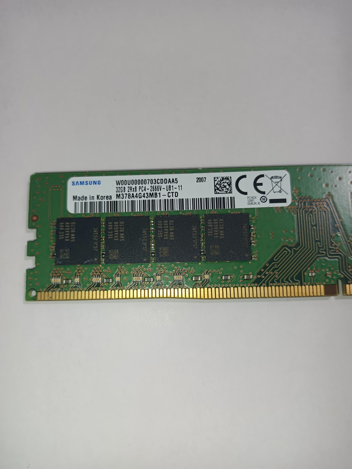 SAMSUNG 32GB 2RX8 PC4-2666V-UB1-11