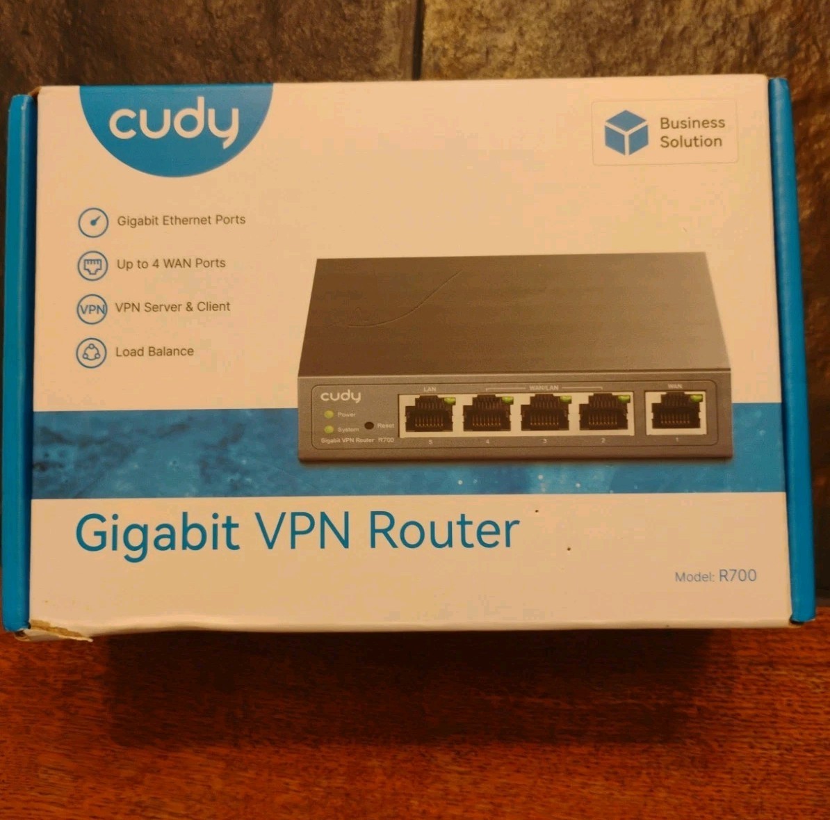CUDY R700 Gigabit VPN Router Up to 4 Gigabit WAN Ports G1N