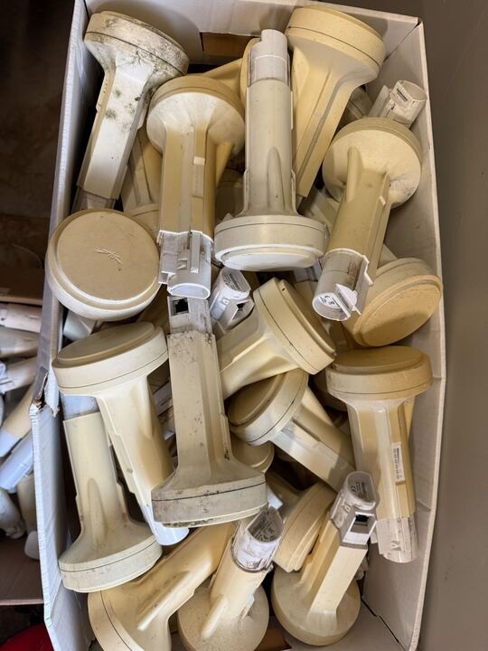 Ubiquiti PBE(PowerBeam) M2 400 - Lot of 90