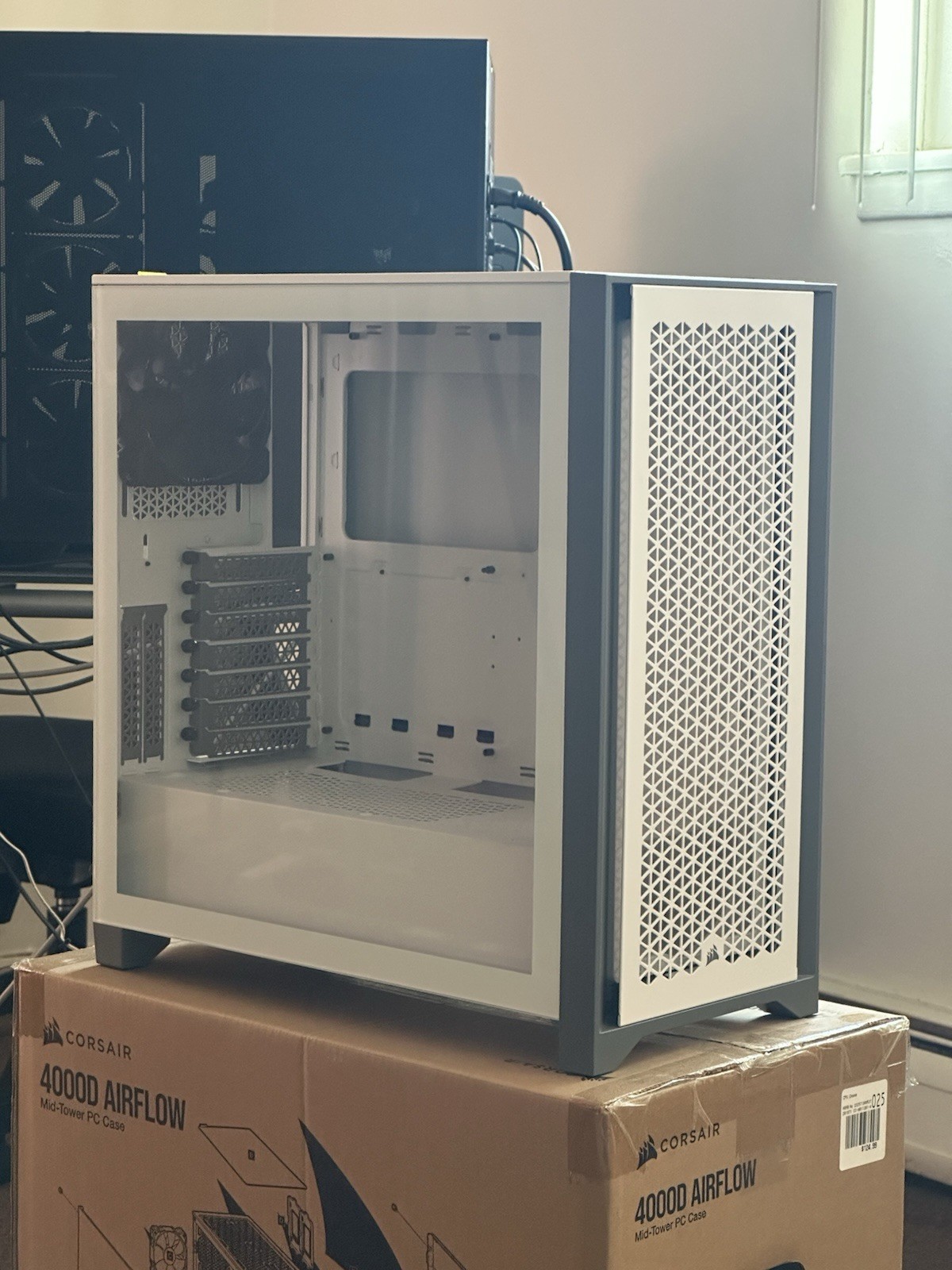 Corsair 4000D Airflow Tempered Glass Mid-Tower ATX PC Case - White