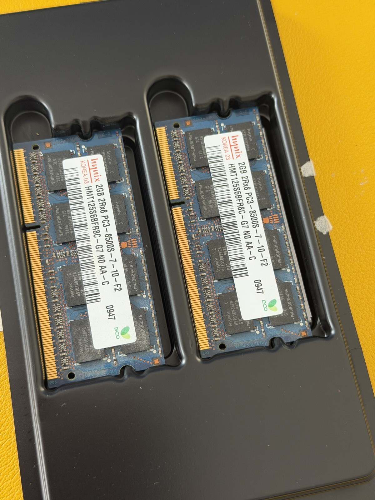 Hynix 2GB 2Rx8 PC3-8500S HMT125S6BFR8C-G7 MEMORY KIT DDR3