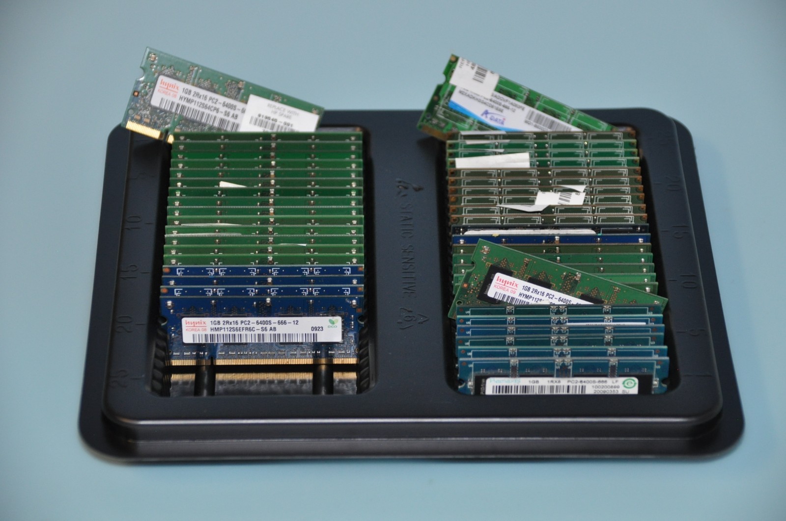 50GB (50x 1GB) DDR2 Lot PC2-6400 (DDR2-800) 1GB DIMM 800 MHz Memory...