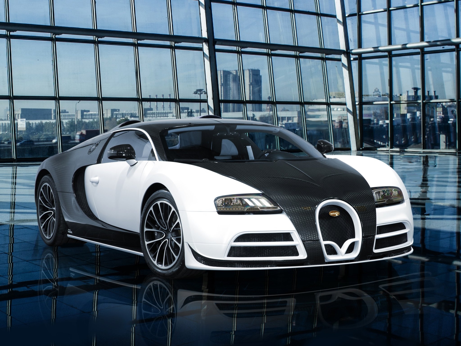 Cars 2014 mansory bugatti veyron vivere Desk Mat Stitched