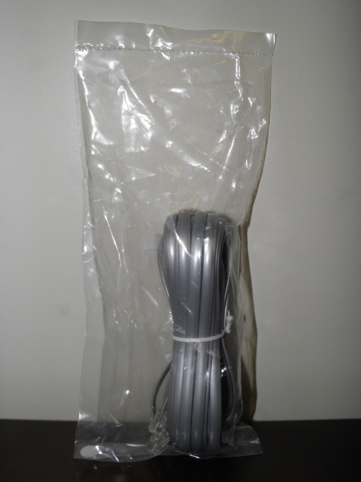 ADAMNET connection cable for the Coleco ADAM keyboard and ADAM disk drives