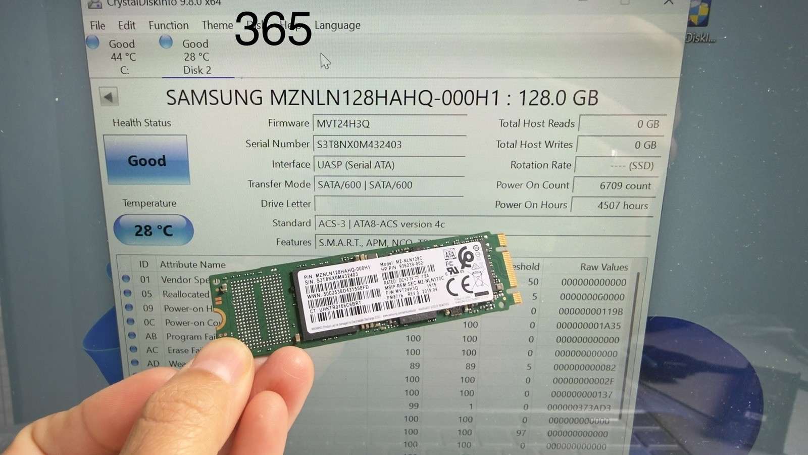 Samsung PM871b MZ-NLN128C 128GB SATA M.2 2280 MZNLN128HAHQ-000H1