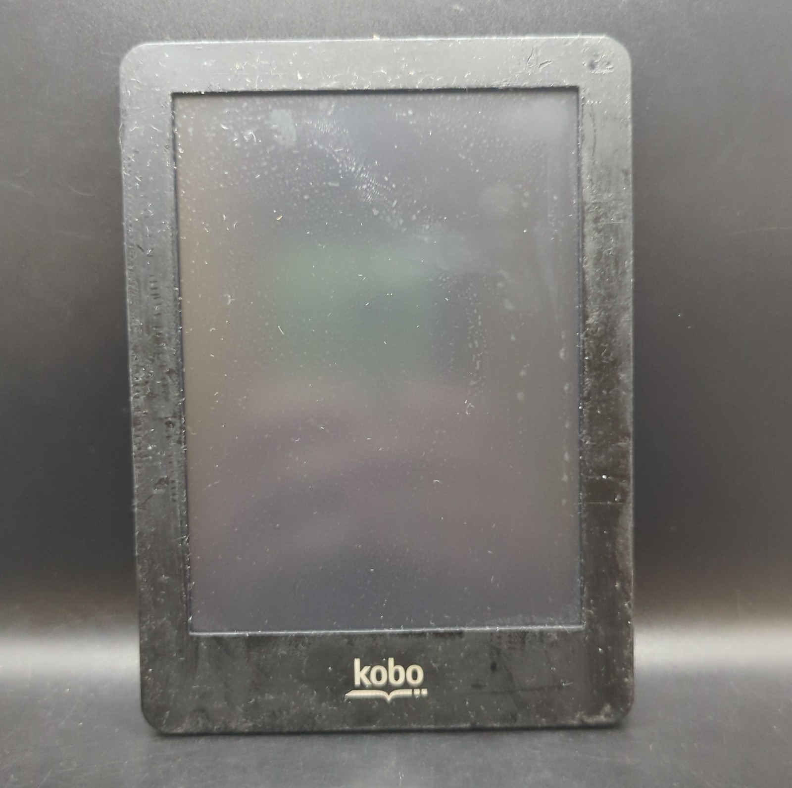 Kobo Glo N613 eBook Reader 6 in Display 2 GB Storage - Only Works While Plugged