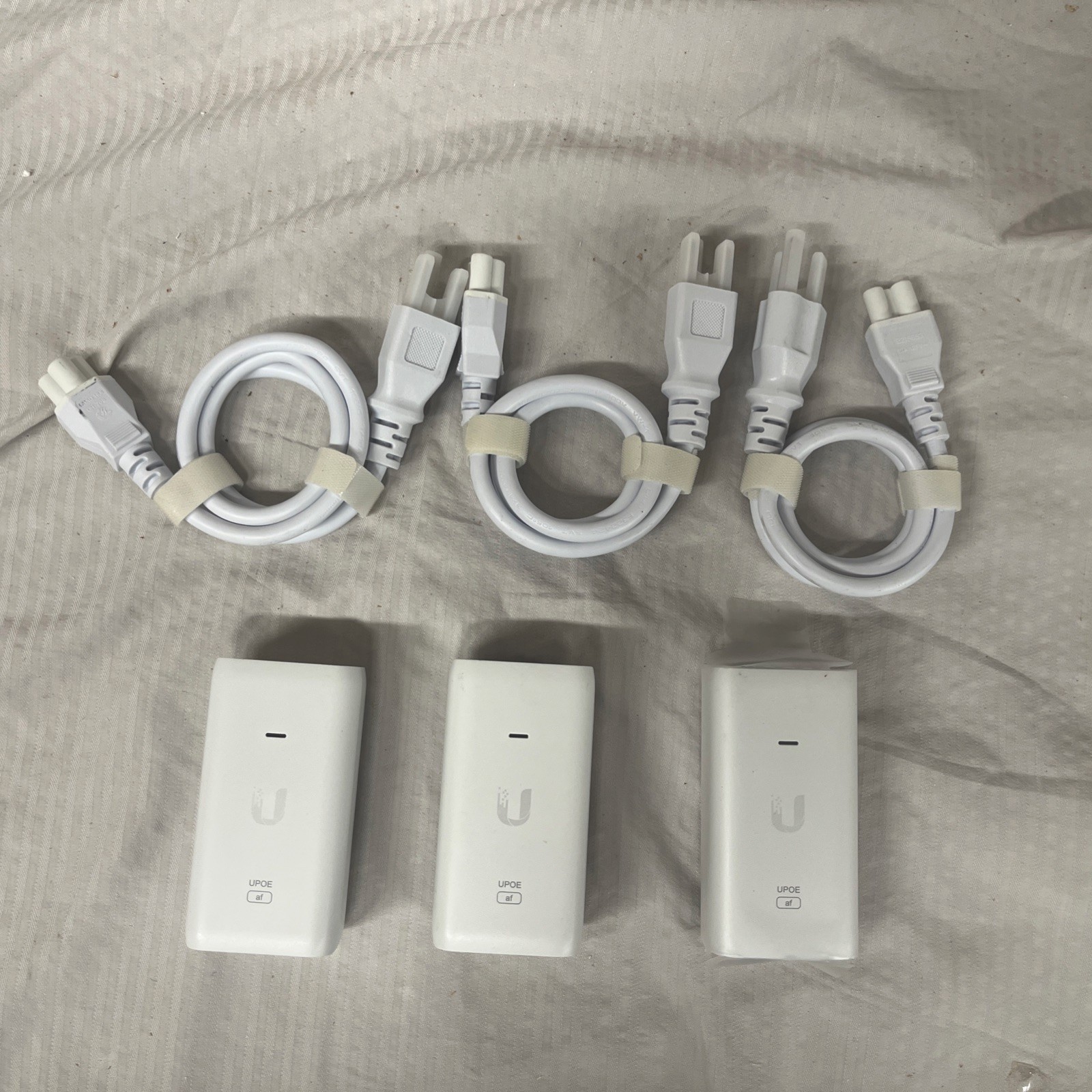 Lot of 3 - Ubiquiti UniFi U-PoE-AF PoE Injector UPOE AF with Power Cord OEM