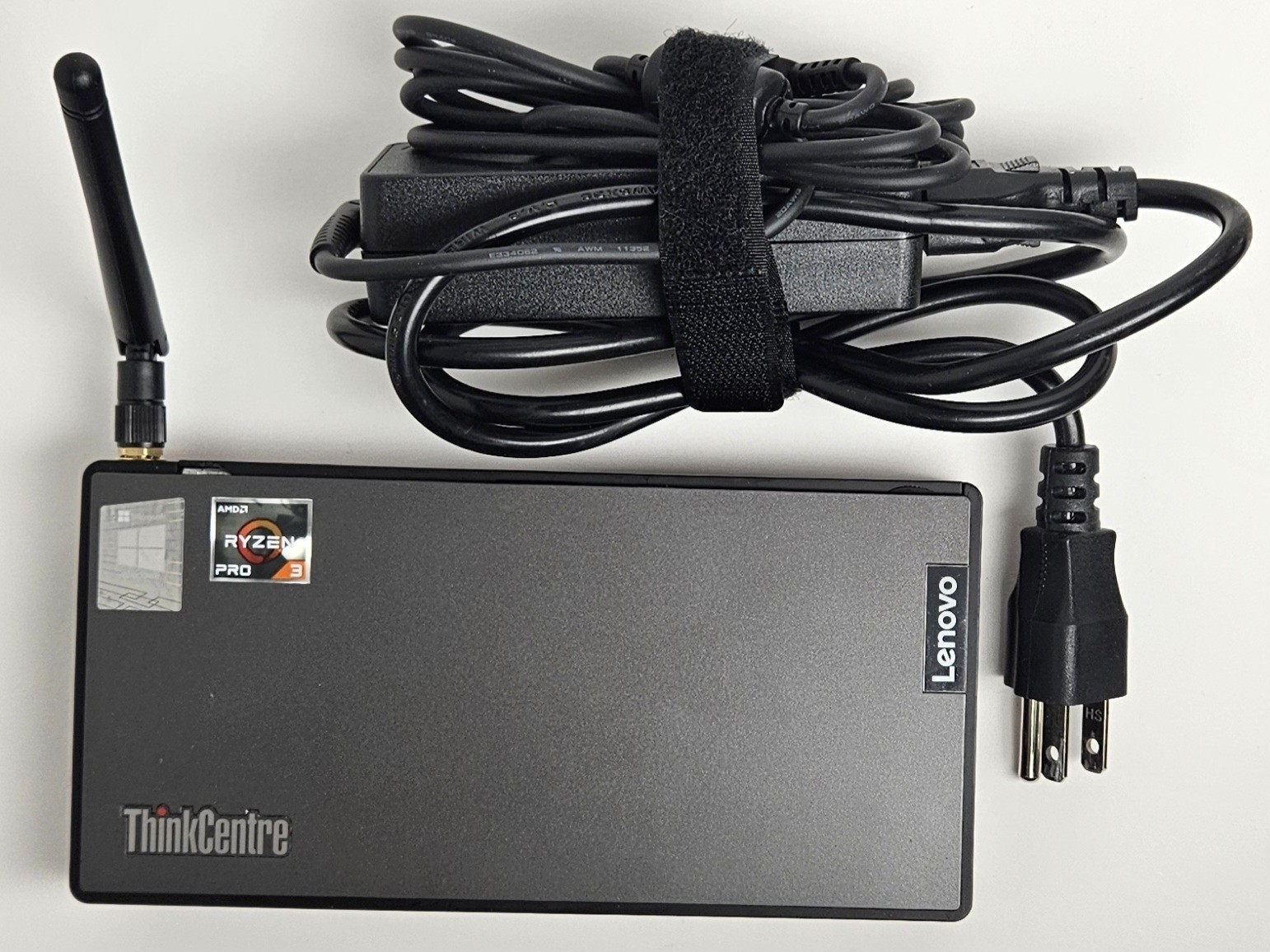 Lenovo ThinkCentre M75n Nano Tiny PC Ryzen 3 PRO 8GB RAM 256GB SSD