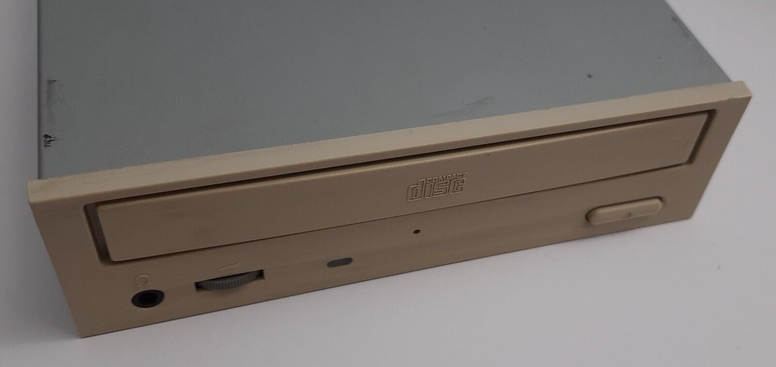 TEAC CD-532S 32x SCSI CD-ROM Drive (Retro, 1999)