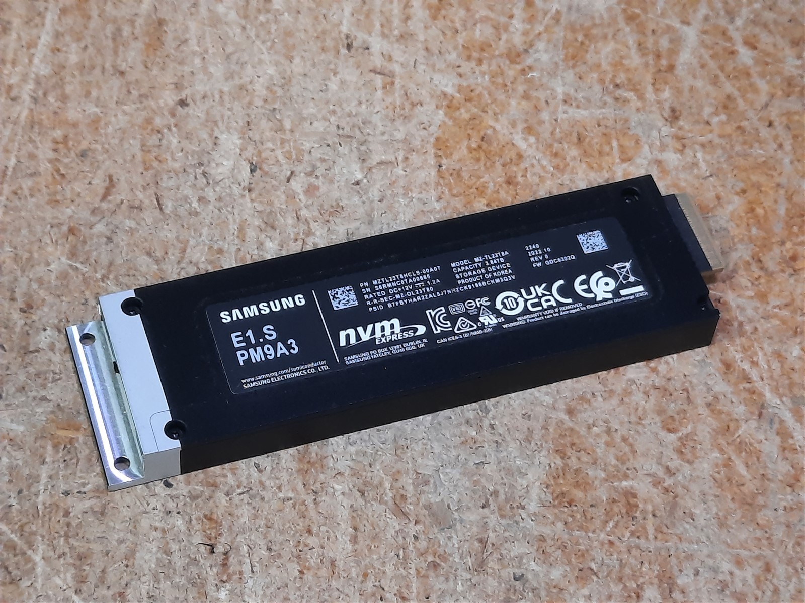 Samsung PM9A3 3.84TB E1.S 15mm NVMe PCIe 4.0 SSD MZ-TL23T8A