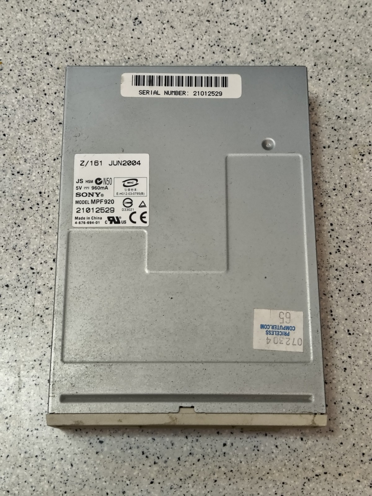 Sony MPF920 T/B53 144Mb 3.5 inch Internal Floppy Disk Drive