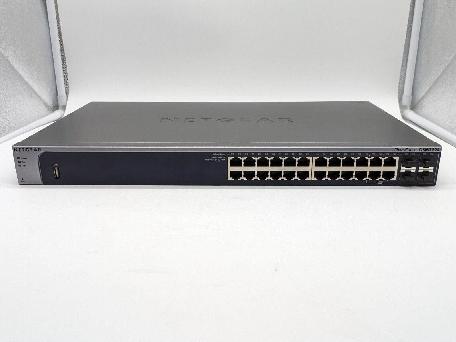 NetGear ProSafe 24 Port Gigabit Ethernet L2 Managed Switch GSM7224 w/ Power Cord