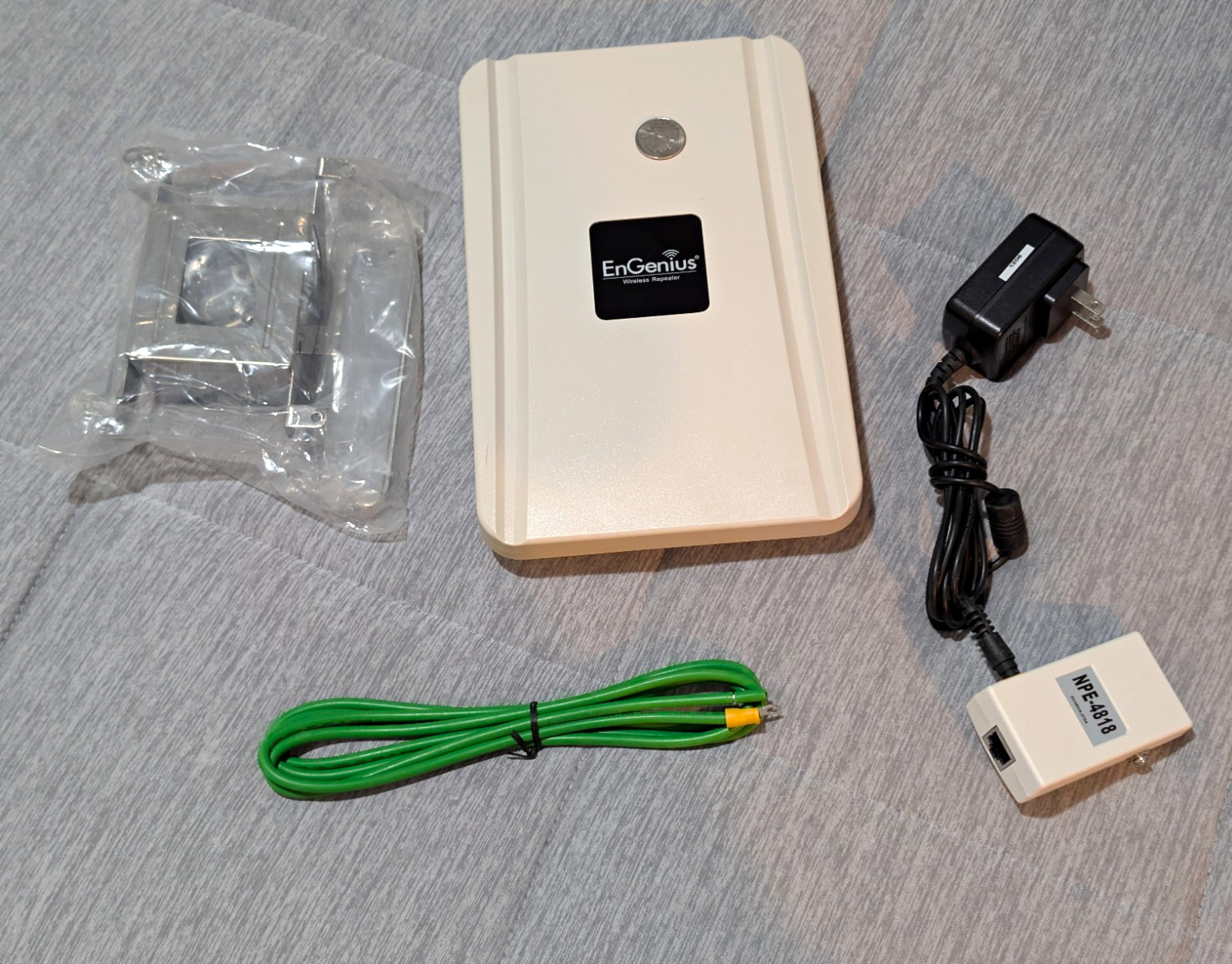 EnGenius EOR7550 Dual-Radio Wireless Repeater/AP 750Mbps Ethernet RJ-45