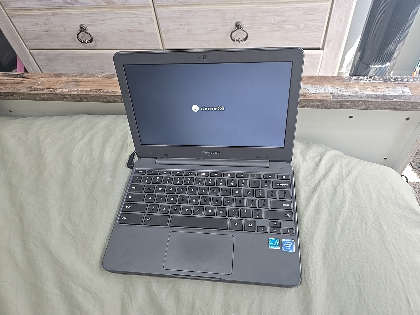 Samsung XE501C13-K01US 11.6 in. 2GB 16GB Notebook - Charcoal 