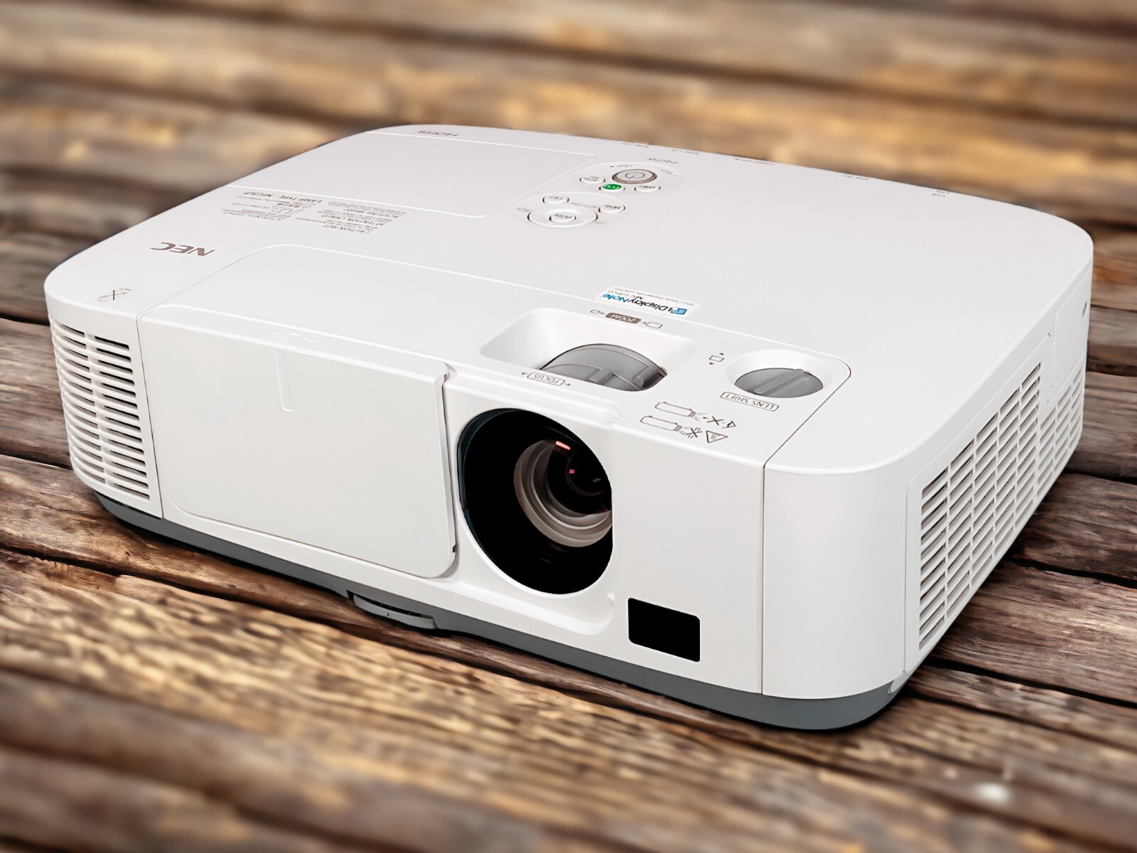NEC P401W - 3LCD Projector 4000 Lumens  + HDMI, Remote, Power Cable