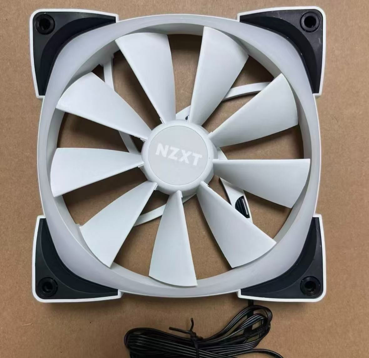 NZXT Aer RGB 2 120mm Triple Pack White Fluid Dynamic Bearing PWM Fan//